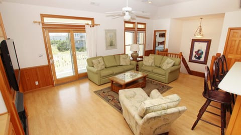 Oceanside, 7 BRs, ELEVATOR, Private Pool, Hot Tub, OH3, Aurora House in Corolla