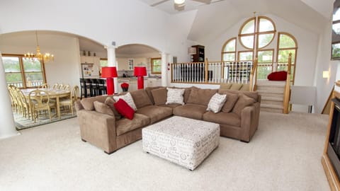 Oceanside, Pool, Hot Tub, Close to Beach, OH1, Silver Sandcastle House in Corolla