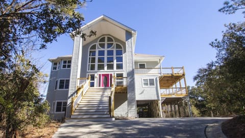 Oceanside, Pool, Hot Tub, Close to Beach, OH1, Silver Sandcastle House in Corolla