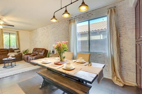 Luxe Family Home with Pool, 13 Mi to Dtwn Phoenix! House in Laveen Village