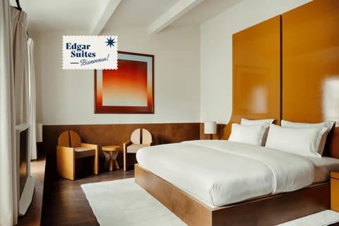 Bed, TV and multimedia, Bedroom