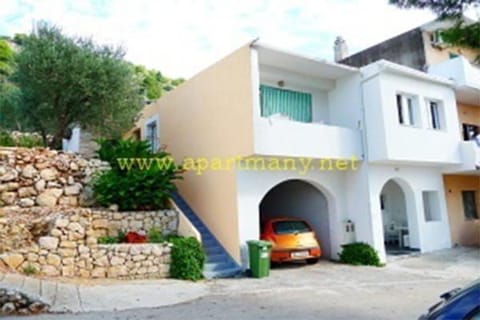 Property building, Neighbourhood, Street view, Parking