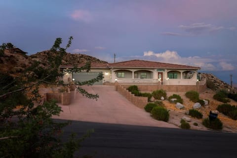 Hilltop Haven House in Yucca Valley