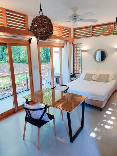 Bed, Living room, Photo of the whole room, Seating area, Dining area, Bedroom