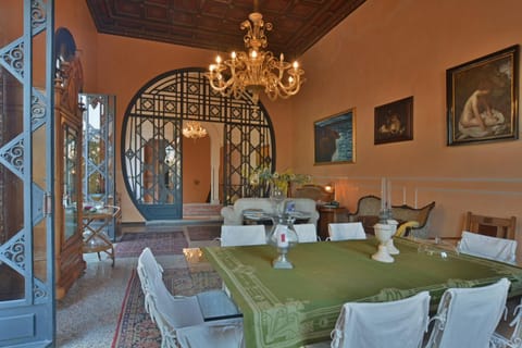 Communal lounge/ TV room, Lounge or bar