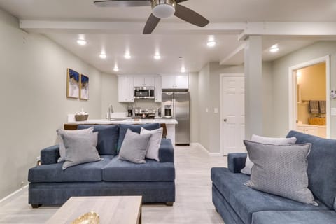 Fast WiFi and Free Parking Cozy Fontana Apartment Apartment in Rancho Cucamonga