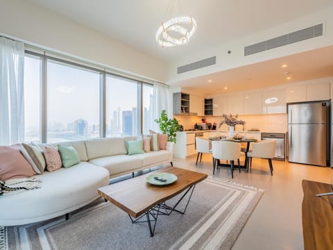 Kitchen or kitchenette, Living room, Dining area