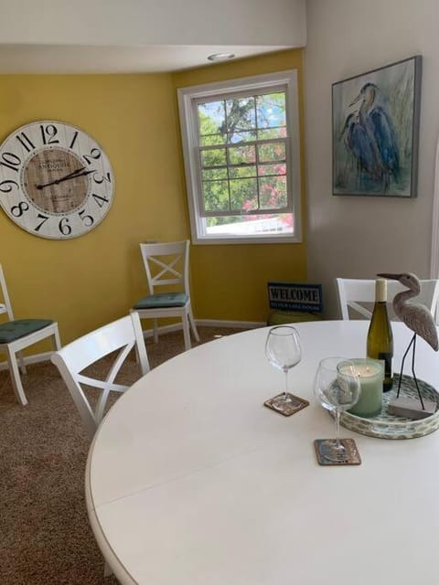 Glenhaven with Exotic Lake View House in Glenhaven