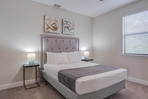 126MCV - Balmoral Resort House in Haines City