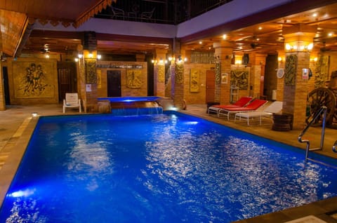 Pool view, Swimming pool, sunbed