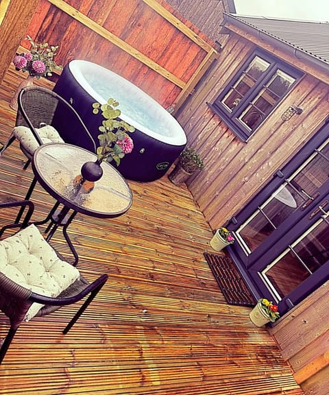 Cosy Cabins without hot tub - Greenway Farm, Drybrook, Forest of Dean Cabin in Forest of Dean