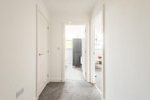 Photo of the whole room, wardrobe