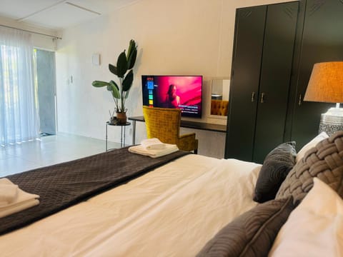 TV and multimedia, Bedroom
