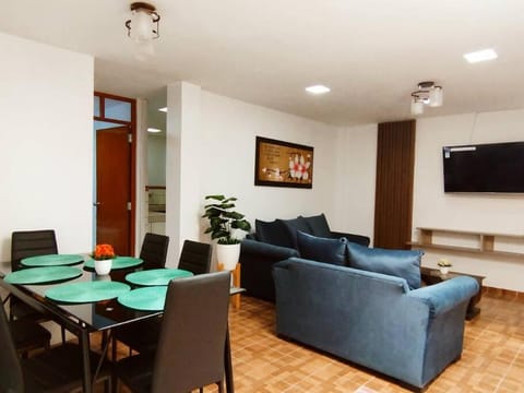 Communal lounge/ TV room