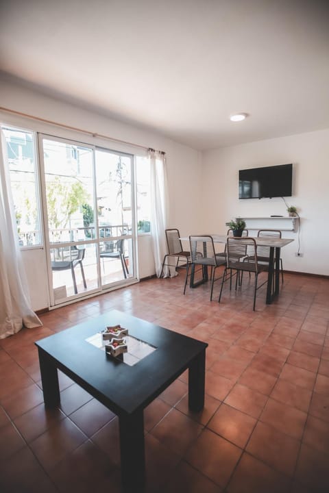 TV and multimedia, Living room, Dining area