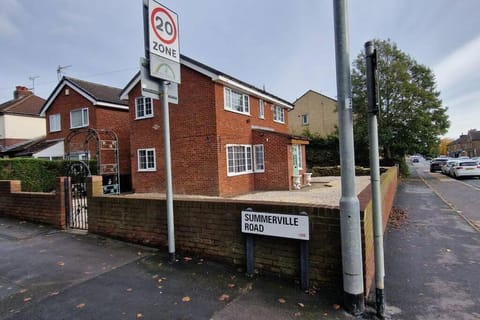Property building, Street view, Parking