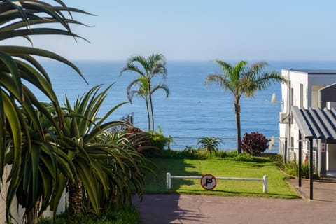 Facade/entrance, Beach, Sea view