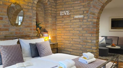 Bed, Living room, Bedroom