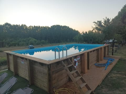 Swimming pool