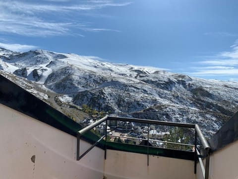 Winter, Balcony/Terrace, Mountain view