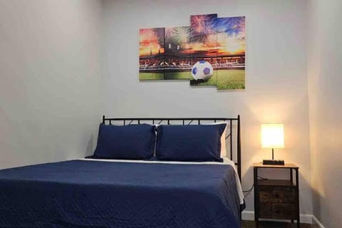 Two bedrooms with parking & washer/dryer Apartment in Schenectady