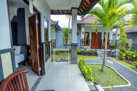 Tropical Garden by TANIS Hotel in Nusapenida