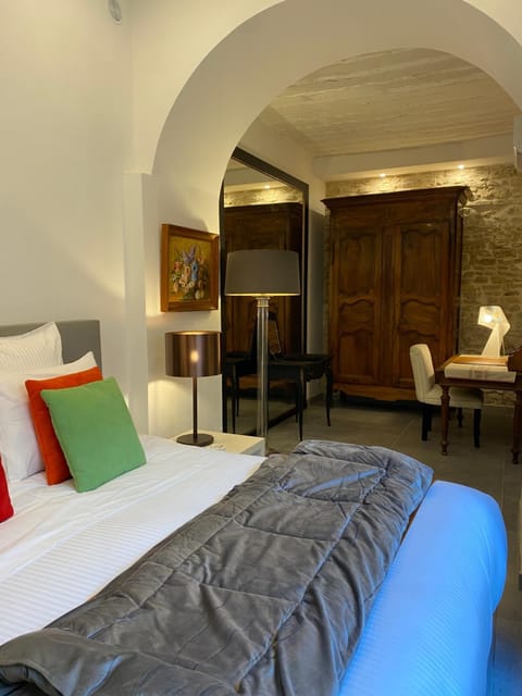 La RENAUDIERE Apartment in L'Isle-sur-la-Sorgue