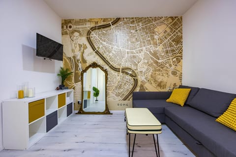 Communal lounge/ TV room, TV and multimedia, Living room, Seating area, Evening entertainment