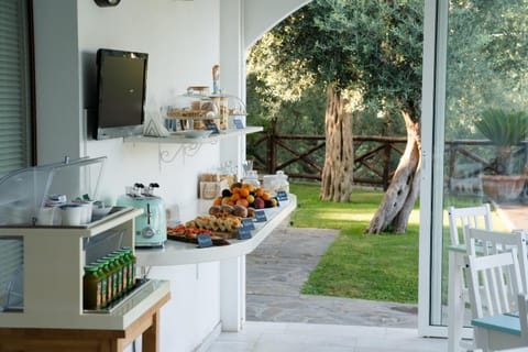 Patio, Food, Garden view, Breakfast, Breakfast, Continental breakfast, Buffet breakfast, Italian breakfast