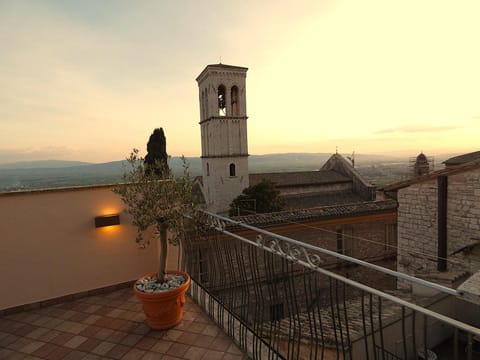 Scappo in Umbria, La casa di Eude Apartment in Assisi