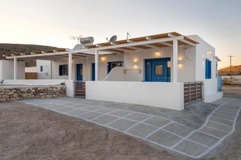 Property building, Day