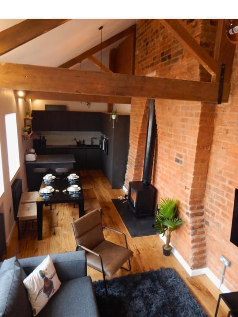 Kitchen or kitchenette, Living room, Seating area, Dining area