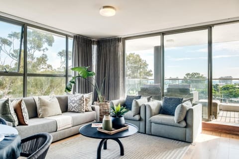 View (from property/room), Balcony/Terrace, Living room, Seating area