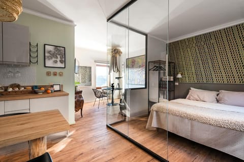Bed, Kitchen or kitchenette, Living room, Photo of the whole room, Seating area, Dining area, Bedroom
