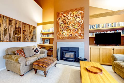 Snow Creek 43 Apartment in Warren