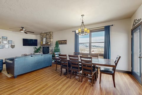 Silver Sage Sanctuary House in Granby