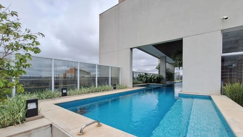 Facade/entrance, Swimming pool