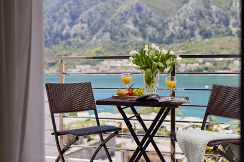 View (from property/room), Balcony/Terrace, Sea view