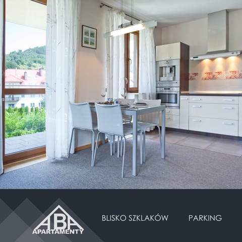 Balcony/Terrace, Kitchen or kitchenette, Dining area, kitchen