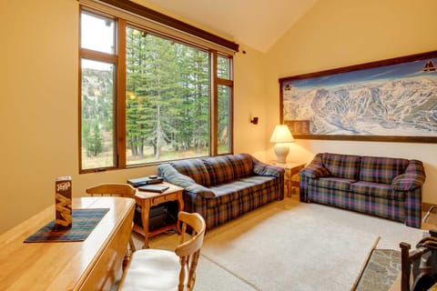 Mountain Condo with Fireplace in Kirkwood Ski Resort Apartment in Kirkwood