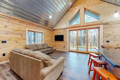 Black Bear Cabin Cabin in Wisconsin