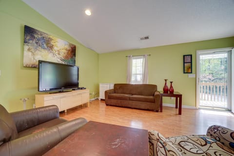 Candler Home with Large Deck Hike, Bike and Unwind! House in Upper Hominy