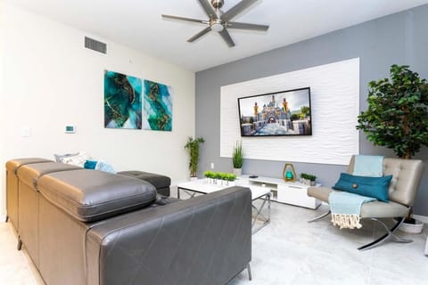 Communal lounge/ TV room, TV and multimedia, Evening entertainment