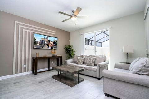 TV and multimedia, Seating area, kitchen