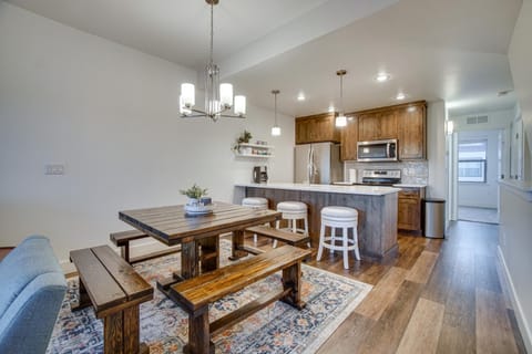 McCall Vacation Rental with Private Balcony and Grill! Apartment in McCall