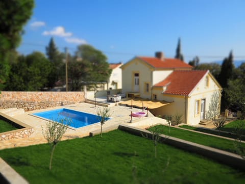 Facade/entrance, Swimming pool, Swimming pool