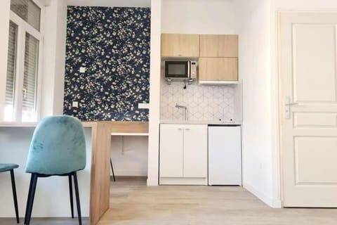 Studio entièrement rénové proche gare Apartment in Cambrai