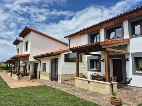 Property building, Street view