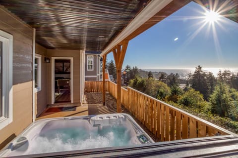 Oceanview Oasis House in Depoe Bay