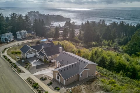 Oceanview Oasis House in Depoe Bay